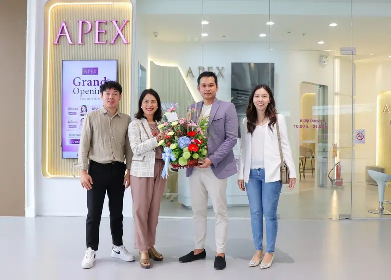 นางสาวจรูญรัตน์ สาลี กรรมการผู้จัดการ บริ...