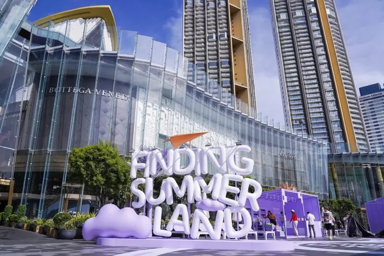 ไอคอนสยาม จับมือ FINDING UNICORN อาร์ตทอย...