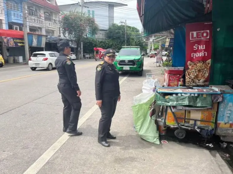 นายอนุชิต พิพิธกุล ผู้อำนวยการสำนักเทศกิจ...