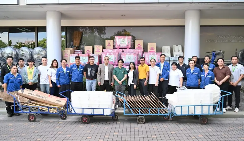 นายธรรมรัตน์ ประยูรสุข รองกรรมการผู้จัดการใหญ่ พร้อ...