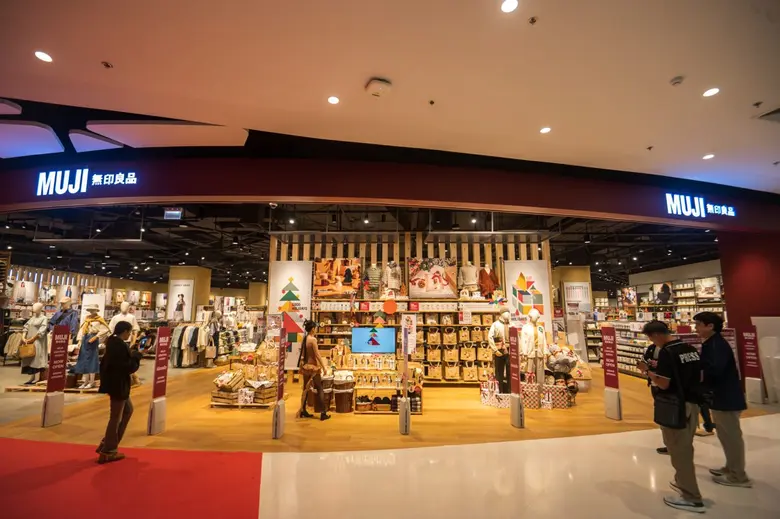 Central Korat shopping center completes y...
