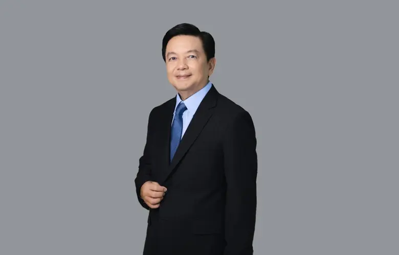 Dr. Kongkrapan Intarajang, Chief Executiv...