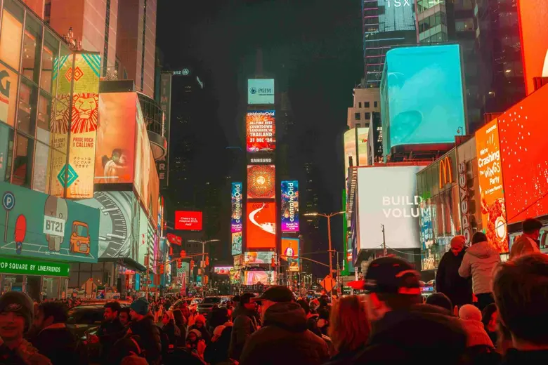 6 ปี บน Times Square New York! 'เซ็นทรัลเ...