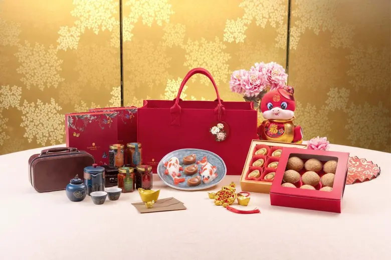 Shangri-La Bangkok offers guests a select...