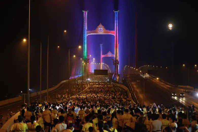 กทพ. สร้างประวัติศาสตร์! รวมพลังมวลชนเดิน-วิ่งลอยฟ้าสะพานทศมราชัน บันทึกความทรงจำโอกาสพิเศษเดียวในชีวิตนักวิ่ง