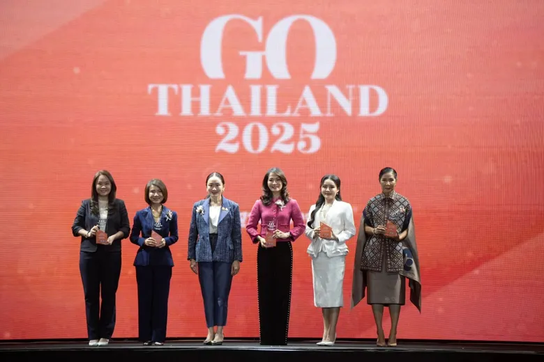 ดร.อาทิรัตน์ CEO โรงพยาบาลบำรุงราษฎร์ ได้รับรางวัล The Best Woman Leadership สาขา Health & Wellness Leadership Award