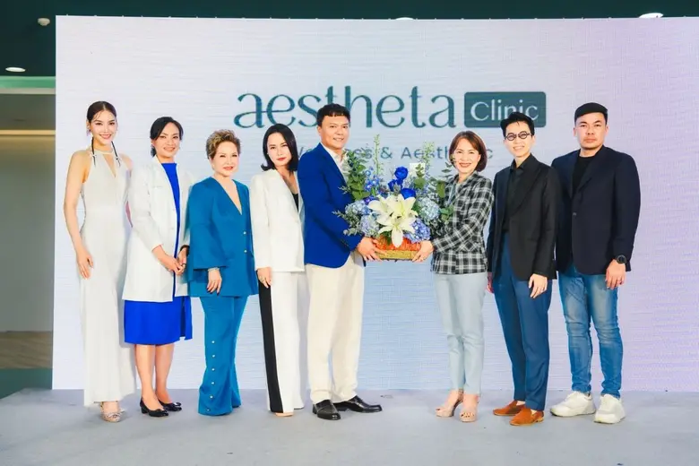 นางสาวจรูญรัตน์ สาลี กรรมการผู้จัดการ บริ...