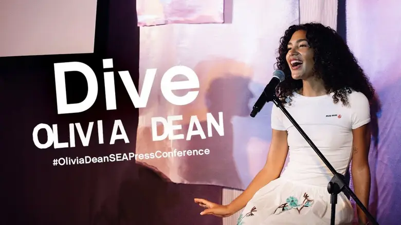 "Olivia Dean ร้องสดได้มีเสน่ห์มาก" เป็นคำ...