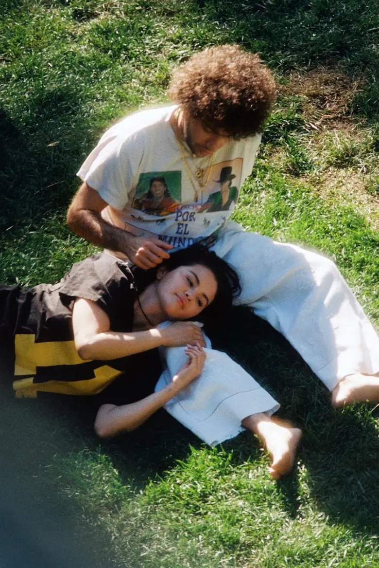ในที่สุดคู่รักศิลปิน Selena Gomez และ ben...