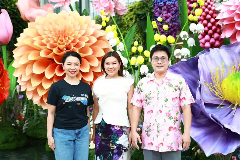 "Siam Songkran Sanook" - A Full-On Thai New Year Celebration in the Heart of Bangkok