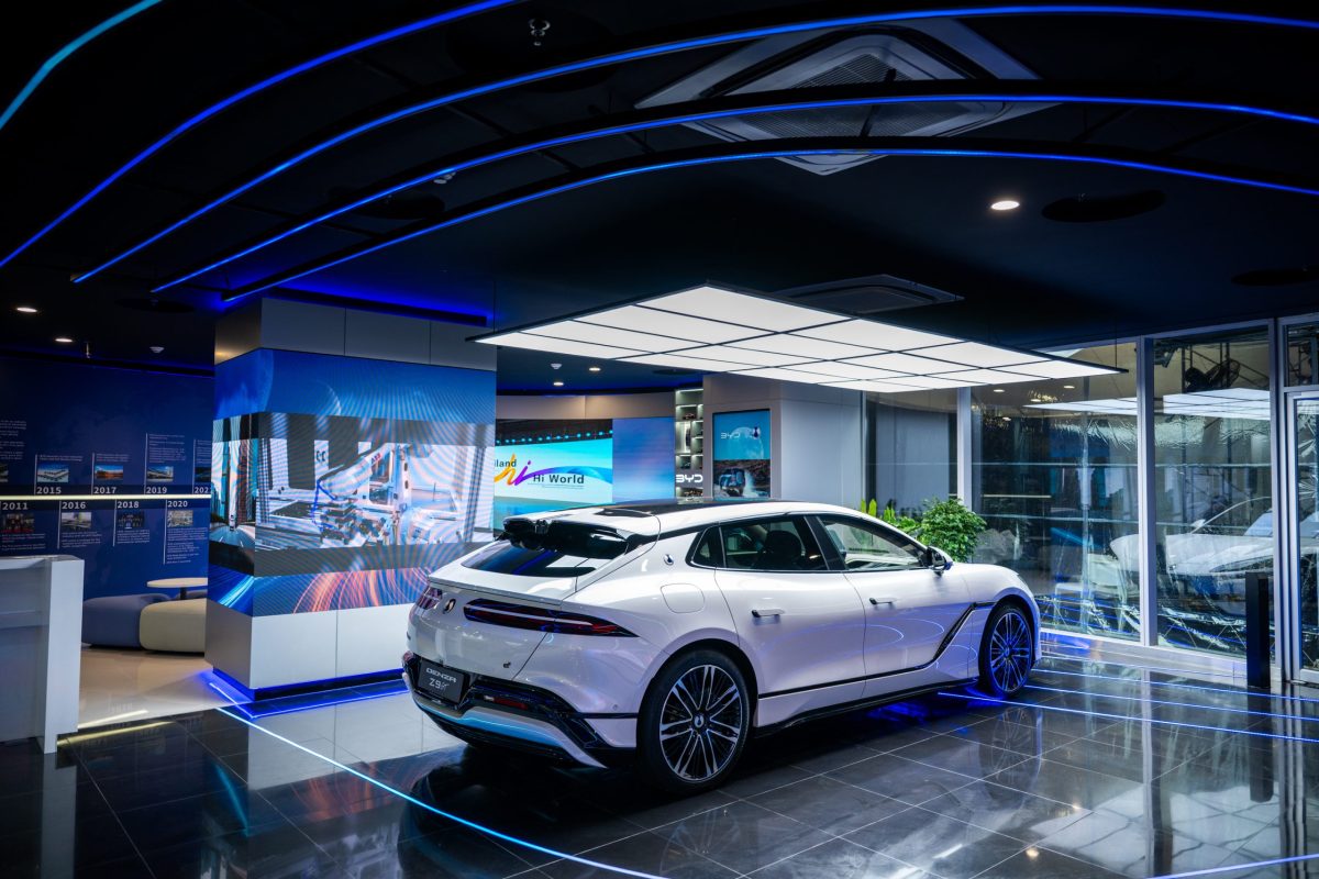 เรเว่จัดเปิดศูนย์ BYD Experience Store แห่งแรกในไทย ใจกลางกรุงเทพฯ พร้อมมอบประสบการณ์รูปแบบใหม่ ของการเรียนรู้นวัตกรรมยานยนต์