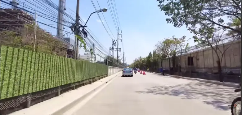 นายธวัชชัย นภาศักดิ์ศรี ผู้อำนวยการสำนักก...