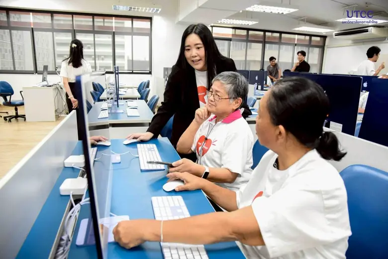 อำพลฟูดส์ จับมือ คณะนิเทศฯ ม.หอการค้าไทยเปิดโครงการ "Heart to Heart เพื่อผู้ขาดโอกาส"ปั้นนักไลฟ์รุ่นใหม่ เสริมทักษะอาชีพขายของออนไลน์อย่างมืออาชีพ