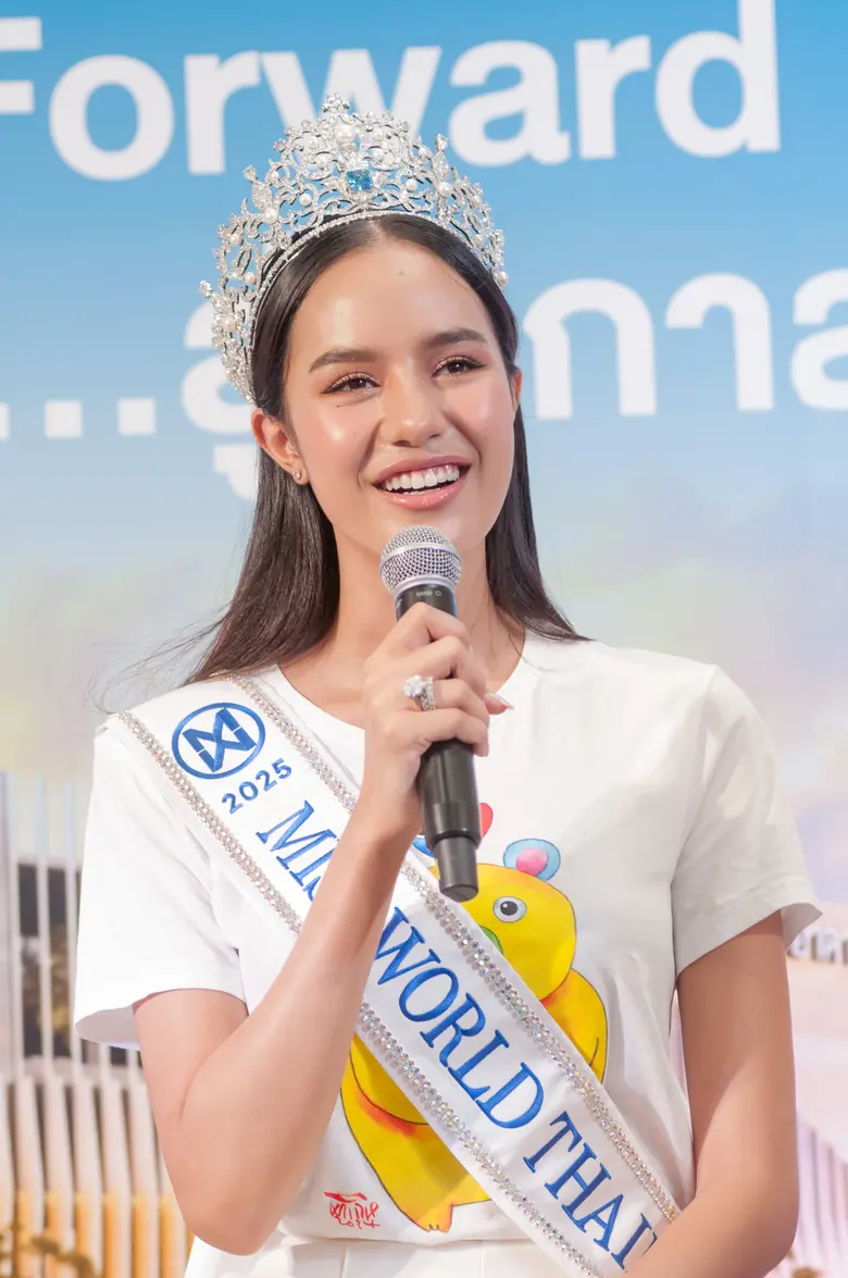 "ศิริราช-กาญจนา x ห่านคู่" เปิดตัวเสื้อยืดโครงการ "Pay it Forward: จากลายเส้น…สู่โอกาสใหม่" ระดมทุนสร้างอาคารหอผู้ป่วยใน ศูนย์การแพทย์กาญจนาภิเษก