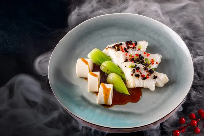 Wah Lok Cantonese Restaurant at Carlton H...