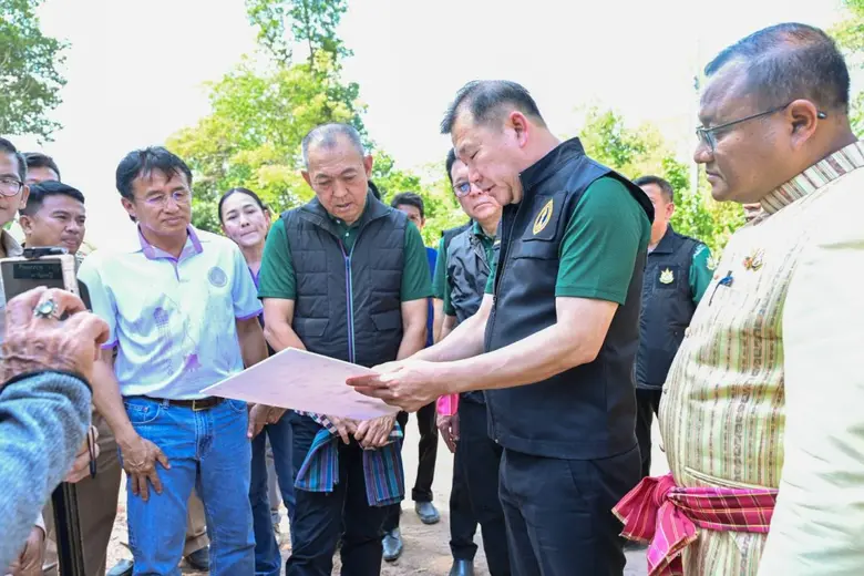 ดร. เฉลิมชัย ศรีอ่อน รัฐมนตรีว่าการกระทรว...