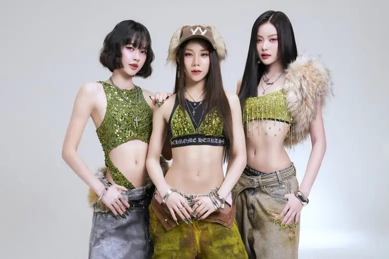 พ.ศ. นี้ 3 สาว PiXXiE เป็นทุกอย่างให้กับช...