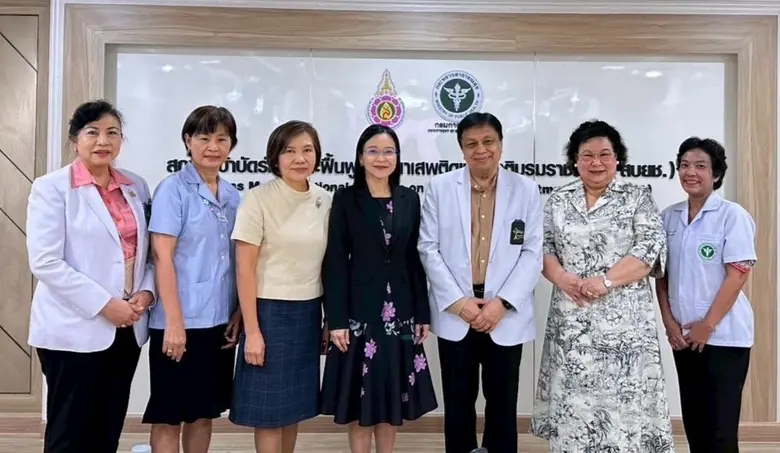 ดร.สุนทรี จรรโลงบุตร ประธานเจ้าหน้าที่บริ...