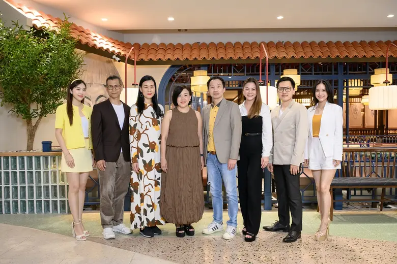 ขวัญแก้ว สิริจินดา ร่วมกับ ชัยพล กฤตยาวาณิชย์ มอบปร...