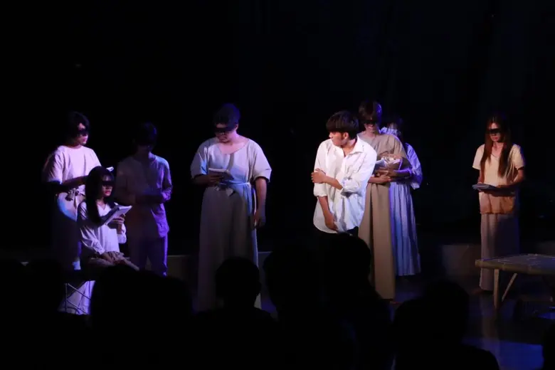 เด็กสื่อสารการแสดง SPU จัดแสดงละครเวทีรูปแบบ Stage Reading เรื่อง 'ดินแดนคนตาบอด' ถ่ายทอดประเด็นร่วมสมัยจากวรรณกรรมคลาสสิก