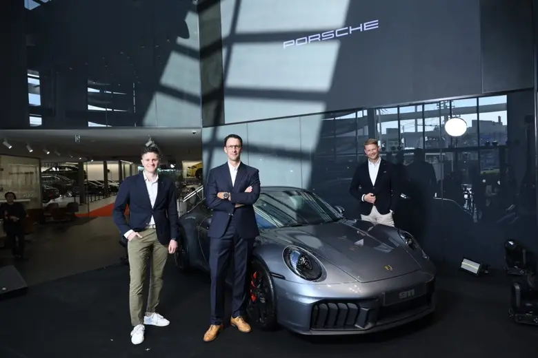 Brand new Porsche Centre Pattaya features...
