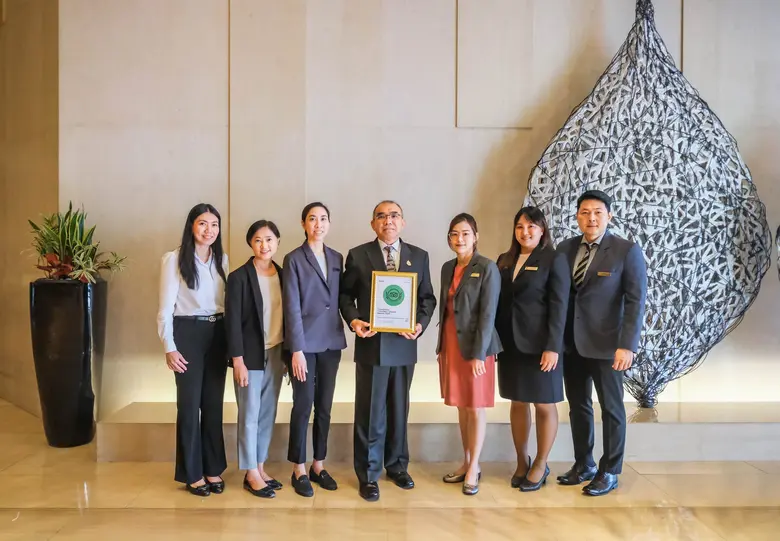 โรงแรมเซ็นทารา แกรนด์ เซ็นทรัลพลาซา ลาดพร...