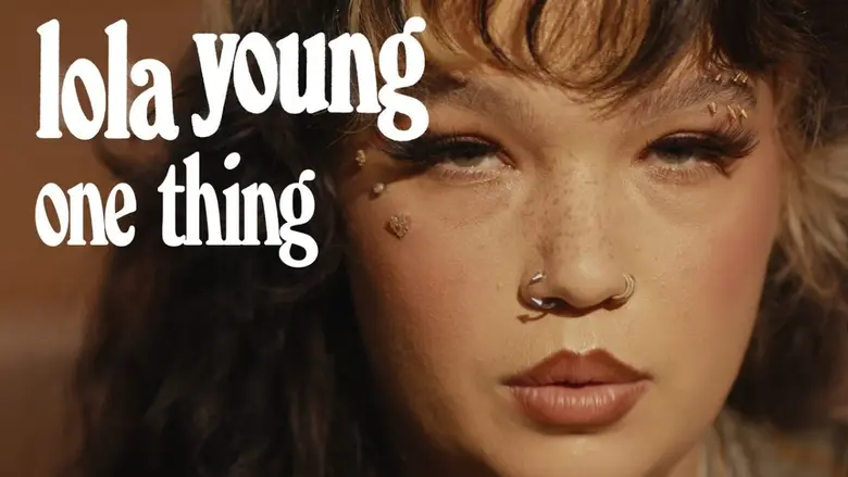 Lola Young คัมแบ็คกับเพลงใหม่สุดเท่ "One Thing" สานต่อความสำเร็จจาก "Messy" ขึ้นแท่นป็อปสตาร์คนใหม่ของวงการ