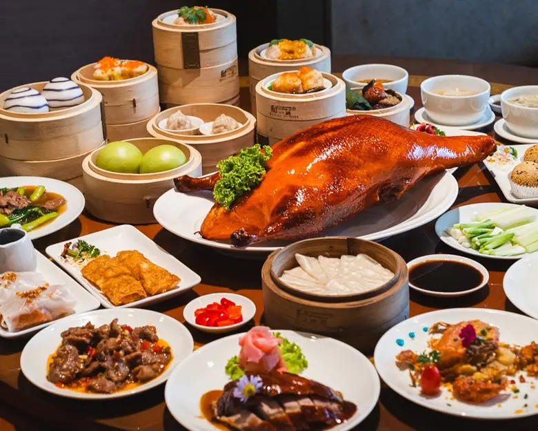 Yok Chinese Restaurant of the Emerald Hot...