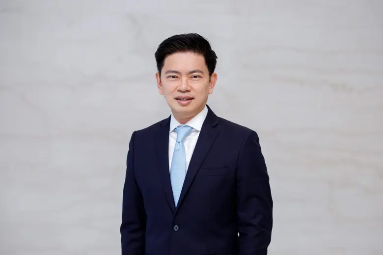 บริษัท ซีพี ออลล์ จำกัด มหาชน ผู้บริหารเซ...