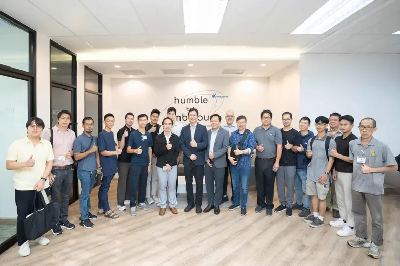 นายทรงยศ คันธมานนท์ ประธานเจ้าหน้าที่บริห...