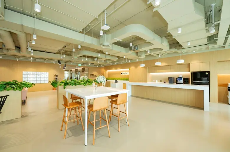 เปิดตัว "SPACES" โดย SNS เครือสหพัฒน์ ผนึกกำลัง KingBridge Tower และ IWG