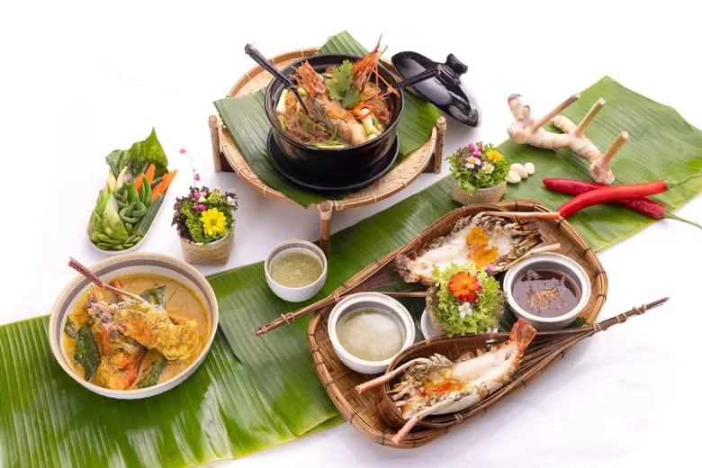 Seasonal Menu: Giant Ayutthaya River Prawns at Shangri-La Bangkok's Salathip Thai Restaurant
