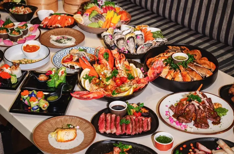 กรุงเทพฯ ห้องอาหารจตุจักร คาเฟ่ โรงแรมเซ็...