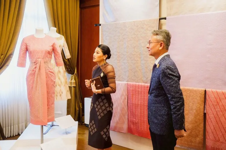 SACIT นำผลงานหัตถศิลปไทย สร้างปรากฏการณ์ความสำเร็จในงาน "London Craft Week 2025" ตอกย้ำบทบาท "นักปั้น" ผู้อยู่เบื้องหลังความสำเร็จ