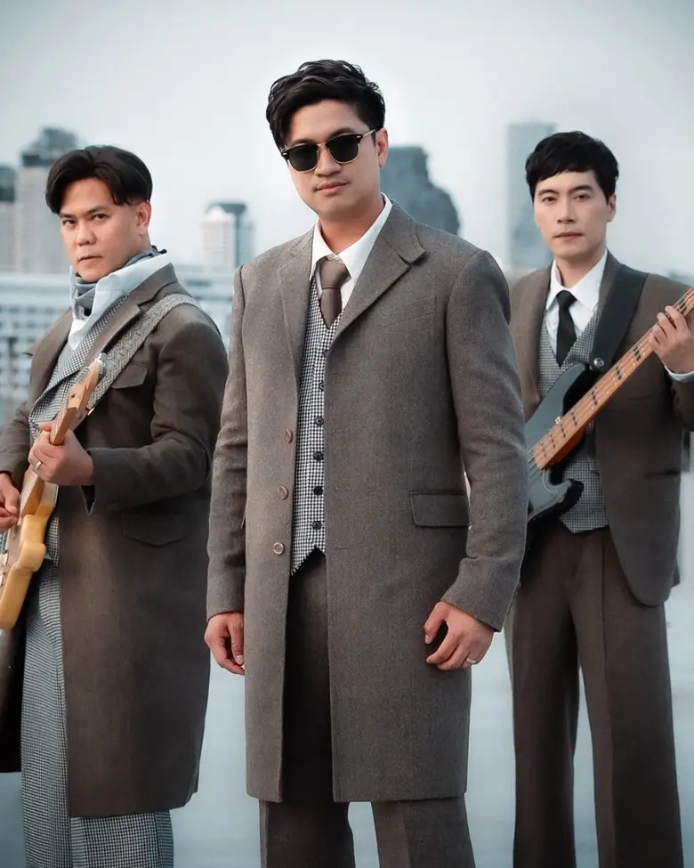 หลังห่างหายจากวงการเพลงไปกว่า 5 ปี JETSET...