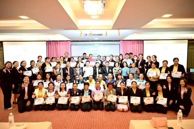 กรมอนามัย พัฒนา "นักฟื้นฟูสุขภาพชุมชน" รับสังคมสูงวัยเต็มรูปแบบ เร่งผลิตบุคลากรดูแลผู้สูงอายุและผู้มีภาวะพึ่งพิงกว่า 4 แสนคน เพื่อคุณภาพชีวิตที่ดีและยั่งยืน
