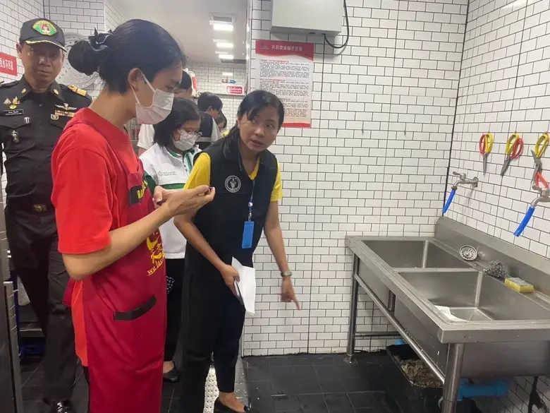 นายอิทธิพล อิงประสาร ผู้อำนวยการเขตปทุมวั...