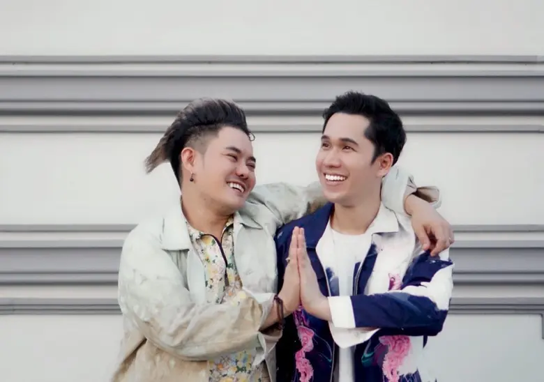 เมื่อ 2 เก่ง 2 หนุ่มมาเจอกัน จากความ ธรรมดา ก็ก้าวส...