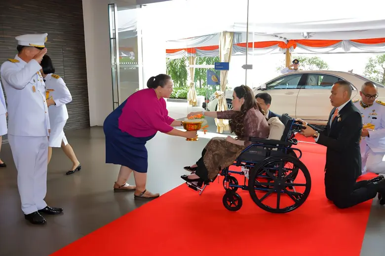 ศาสตราจารย์ ดร.สมเด็จพระเจ้าน้องนางเธอ เจ...