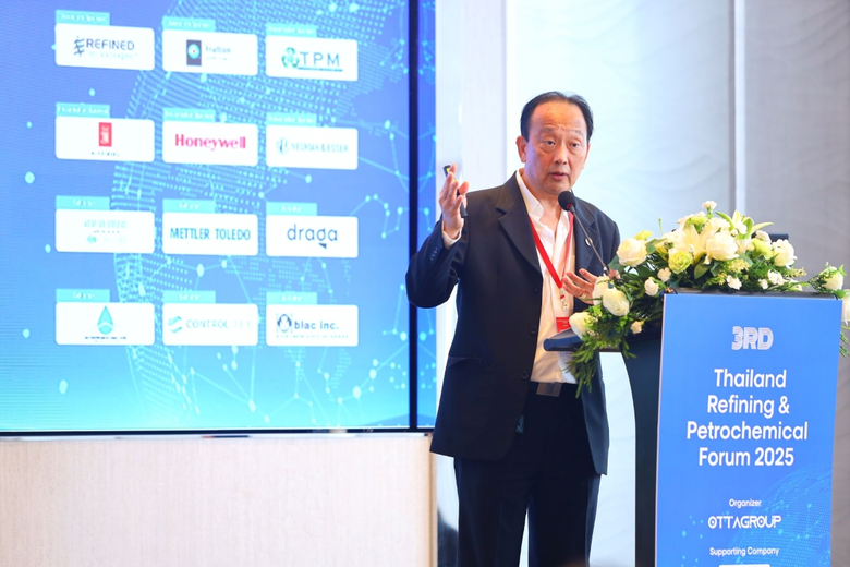 Dr. Bowornsak Wanichkul, Vice President o...