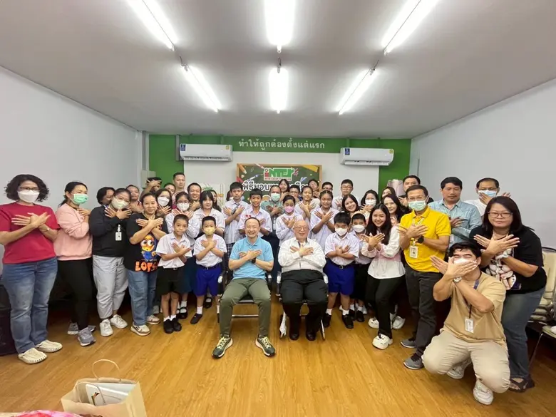 รอยยิ้มแห่งความภาคภูมิใจ! กับบรรยากาศพิธี...