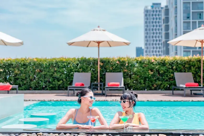 Avani Sukhumvit Bangkok rings in its 6th ...