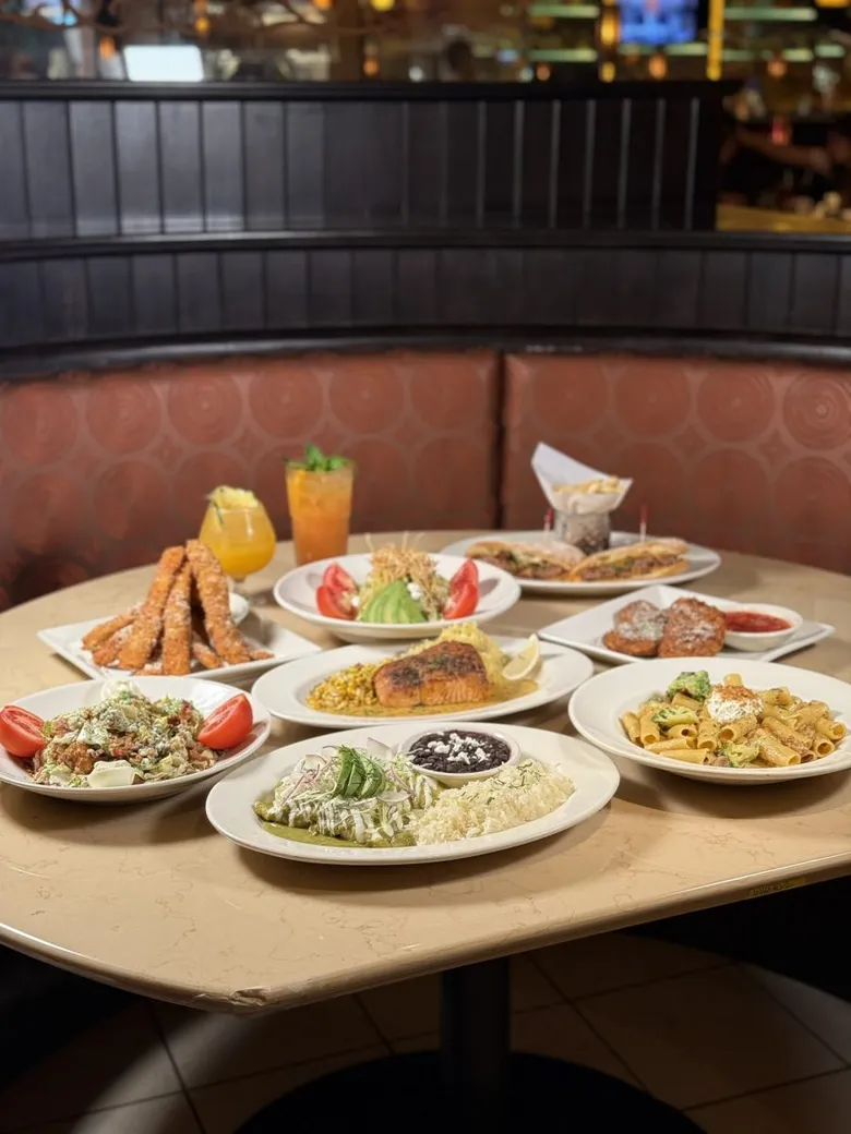 The Cheesecake Factory ประเทศไทย เปิดตัวเมนูใหม่ เสิร์ฟความสดชื่นและความอร่อยแบบอเมริกันแท้ สัมผัสความอร่อยระดับโลก