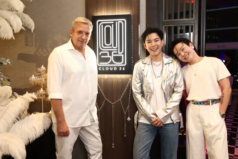 Cloud 36 รูฟท็อปบาร์แห่งใหม่ล่าสุดของ โรงแรมชาเทรีย...