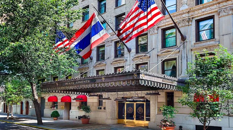 AWC Partners with Krungthai Bank to Sign THB 7,904 Million Green Loan to Position Thailand as a Global Leader in Sustainable Destination Development Through "Hotel Plaza Athenee Nobu New York" under the AWC Growth Fund Model, Reinforcing AWC's Strong Fina