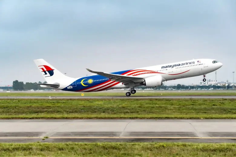 กลุ่มสายการบินมาเลเซีย (Malaysia Aviation Group หรื...