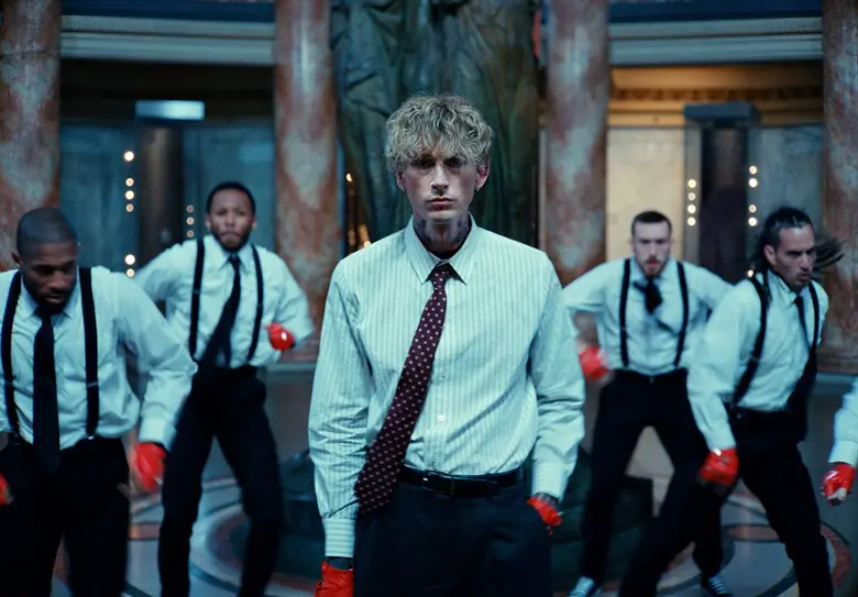 mgk ศิลปินเจ้าของผลงานระดับมัลติแพลตตินัม...