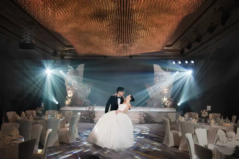 ร่วมค้นพบเส้นทางรักนิรันดร์ในงาน Carlton ...