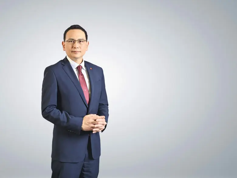 นายวุธว์ ธนิตติราภรณ์ กรรมการผู้จัดการใหญ...