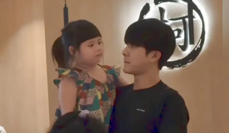 น่ารักไม่ไหว!! เมื่อเจ๊เกล ชวน มอสเพื่อนร...